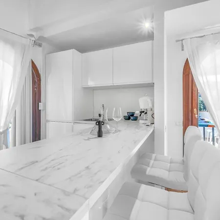 -luxury- Torretta Con Piscina E A 300 Mt